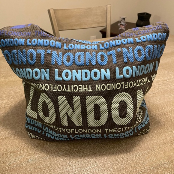 Robin Ruth Handbags - Robin Ruth “London” Handbag